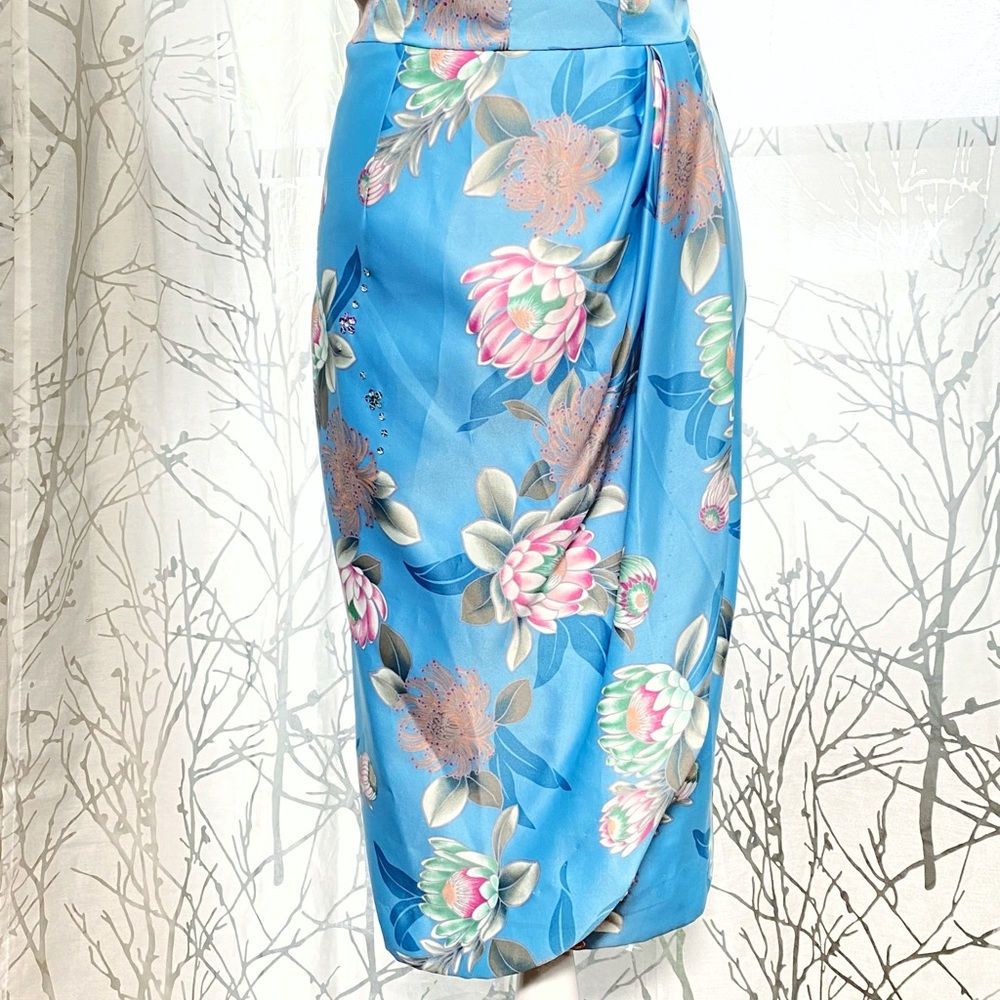 VINTAGE WALTAH CLARKE’S blue pink Hawaiian floral print sleeveless satin dress - Picture 4 of 10